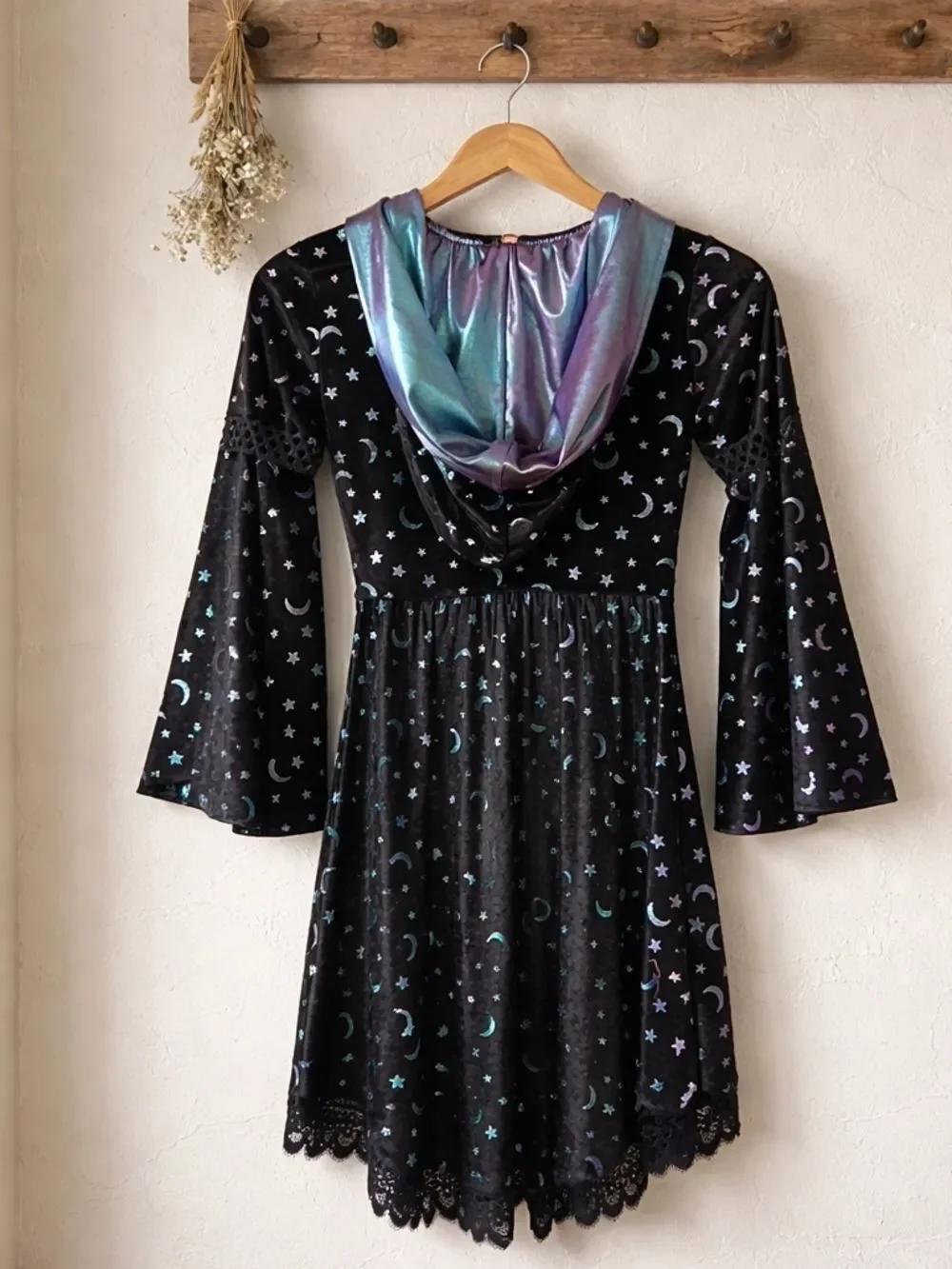 Spirit Black Velvet Moon & Stars Hooded Witch Dress Costume